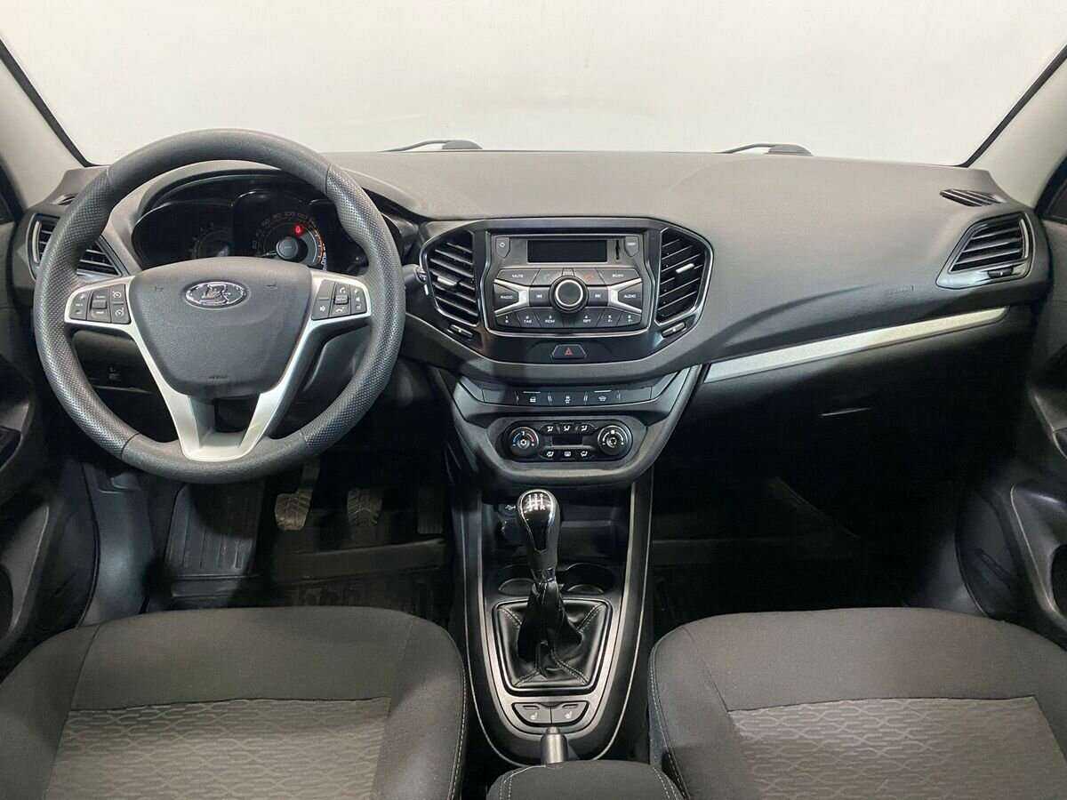 Lada (ВАЗ) Vesta 2018 года с пробегом. Фото: #8