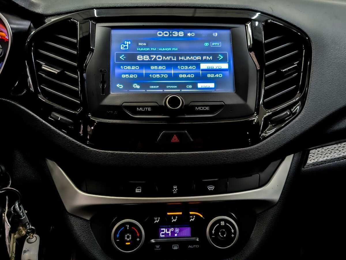 Lada (ВАЗ) Vesta 2019 года с пробегом. Фото: #14