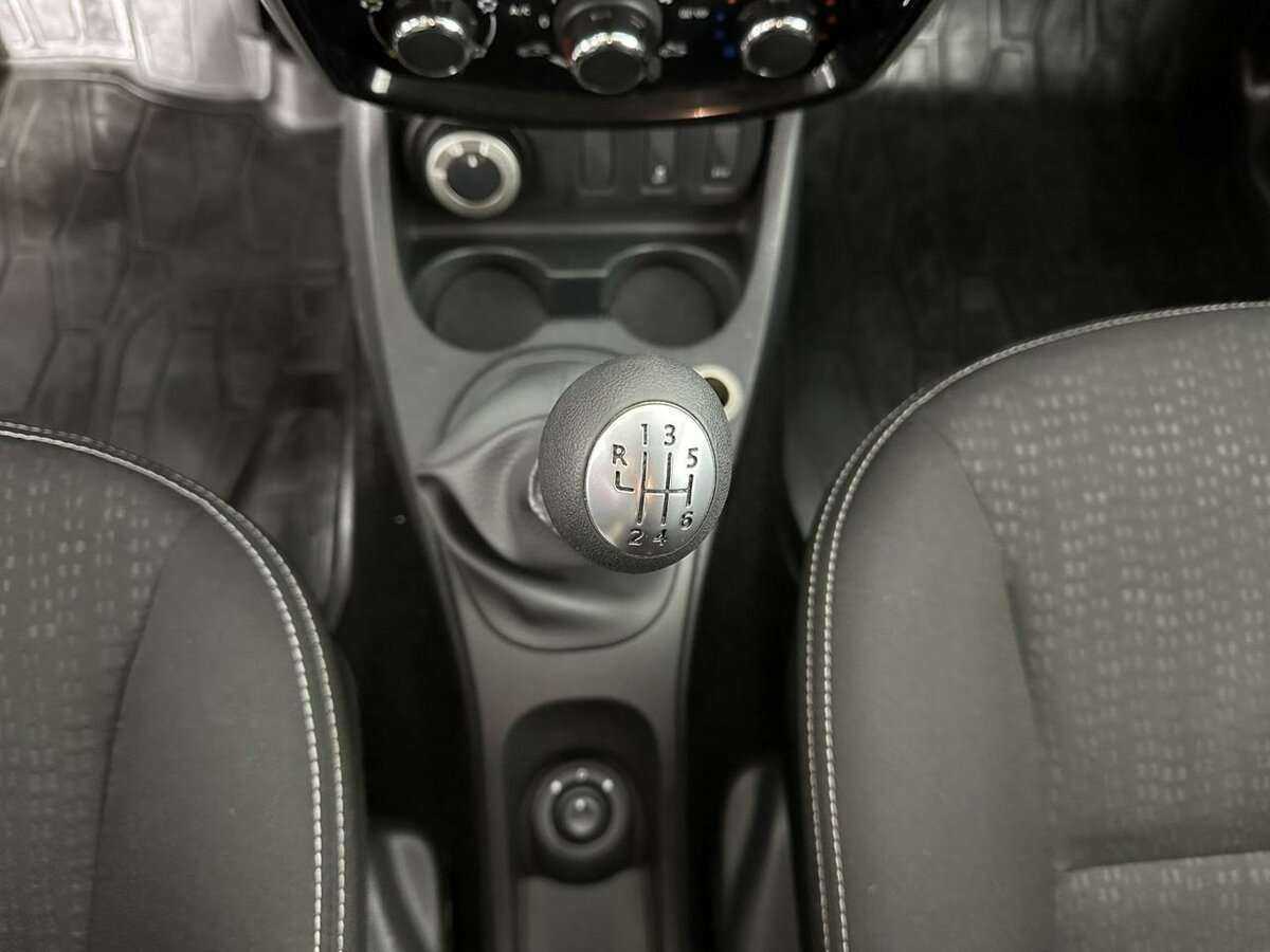 Nissan Terrano 2019 года с пробегом. Фото: #11