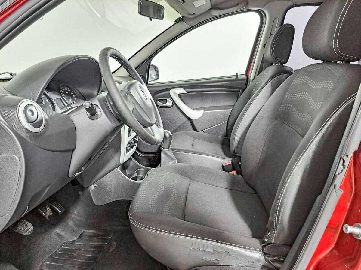 Renault Sandero 2012 года с пробегом. Фото: #13