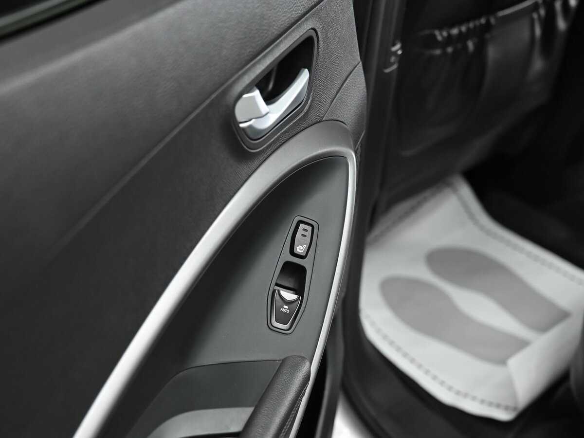 Hyundai Santa Fe 2012 года с пробегом. Фото: #13