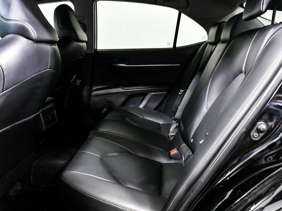Toyota Camry 2019 года с пробегом. Фото: #12