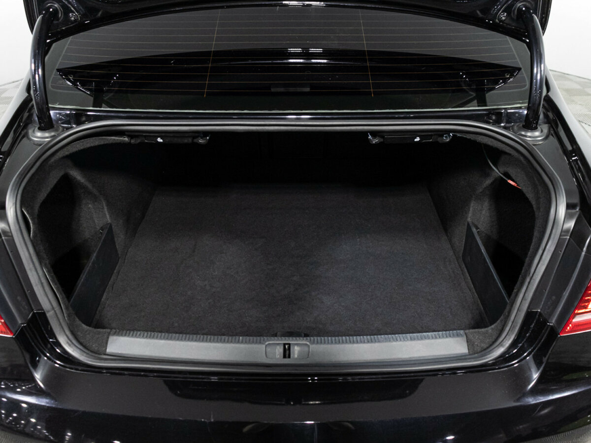 Volkswagen Passat 2012 года с пробегом. Фото: #14