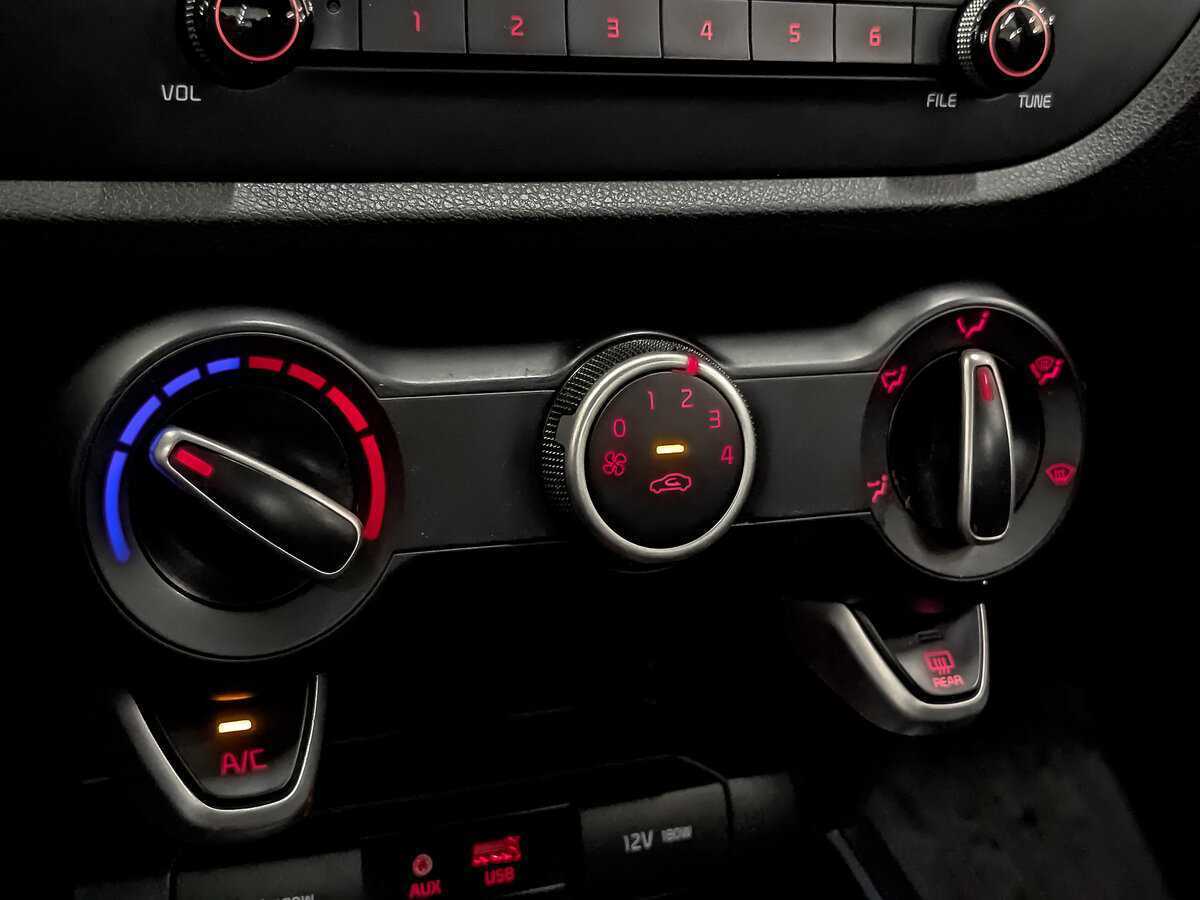 Kia Rio 2019 года с пробегом. Фото: #19