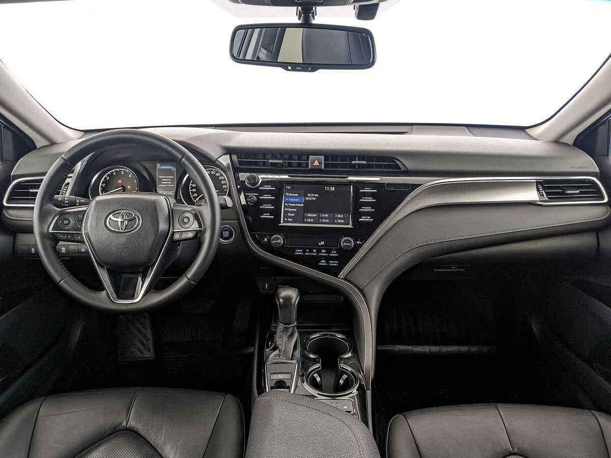 Toyota Camry 2020 года с пробегом. Фото: #13
