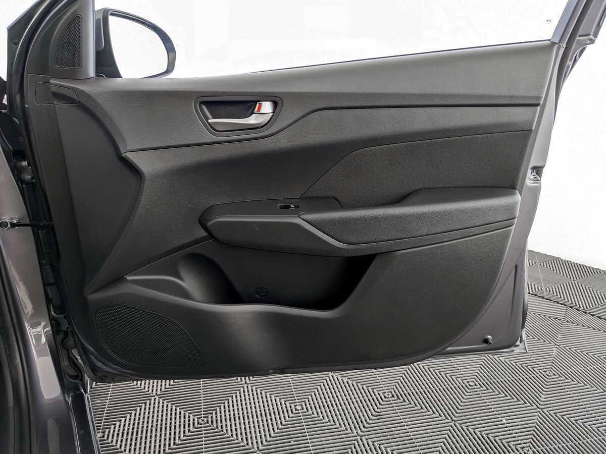 Hyundai Solaris 2022 года с пробегом. Фото: #18