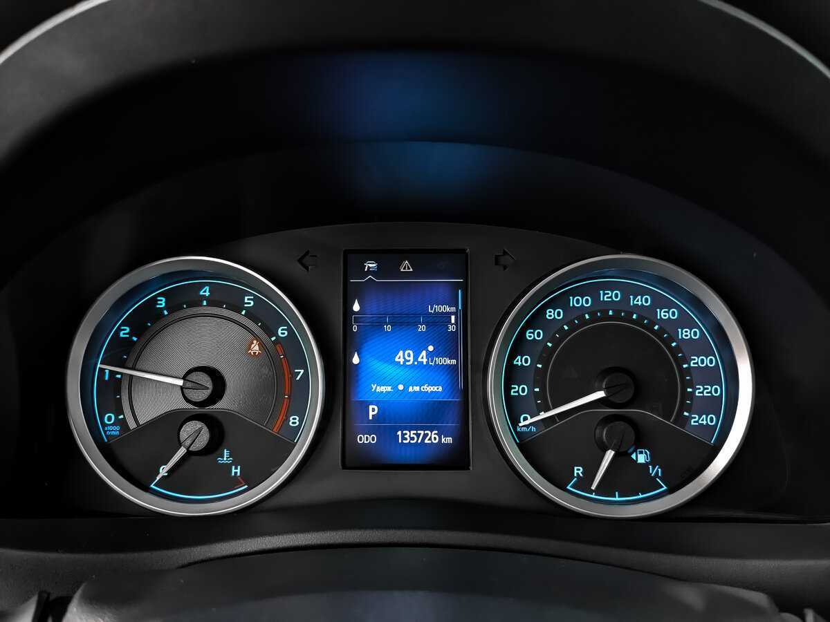 Toyota Corolla 2017 года с пробегом. Фото: #11