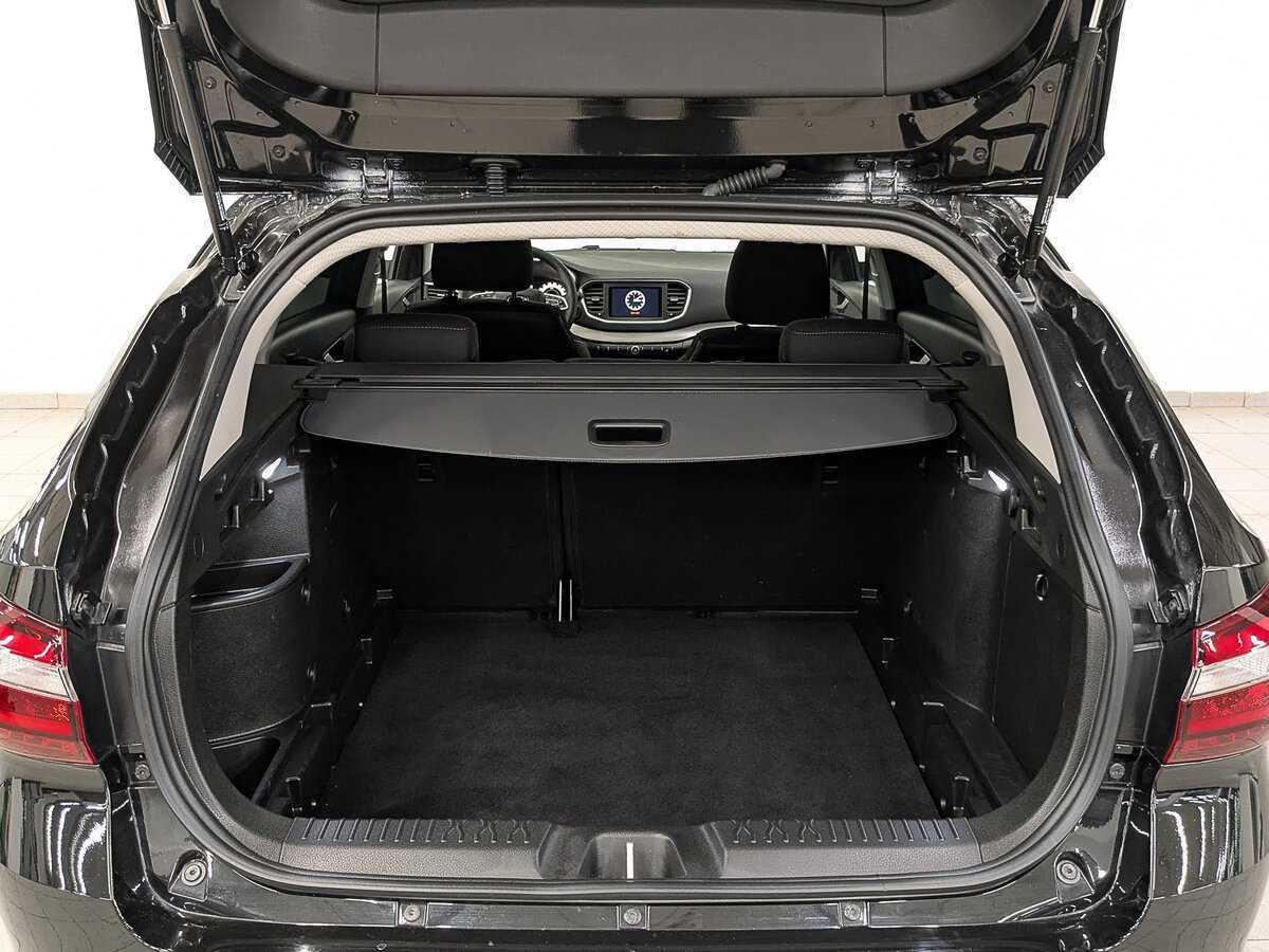 Lada (ВАЗ) Vesta 2024 года с пробегом. Фото: #9