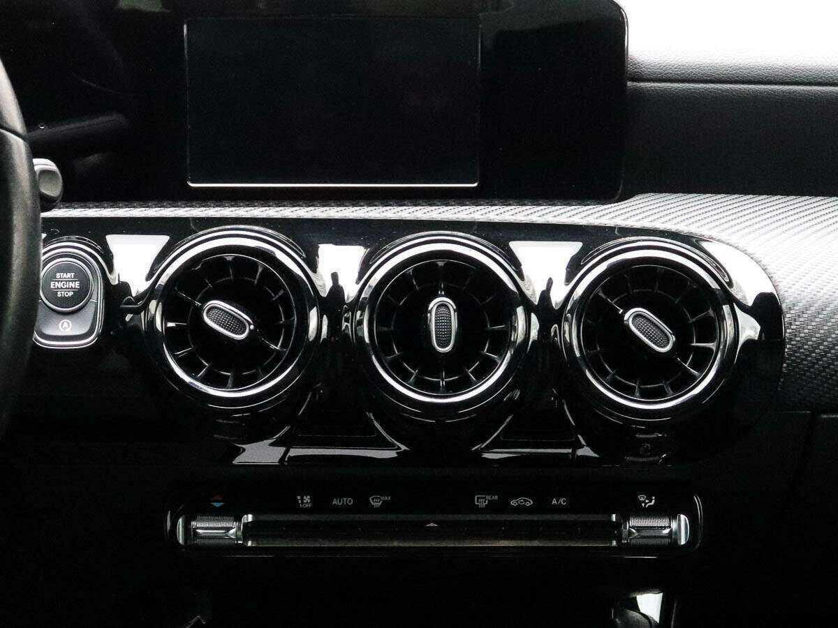 Mercedes-Benz A-Класс 2019 года с пробегом. Фото: #9