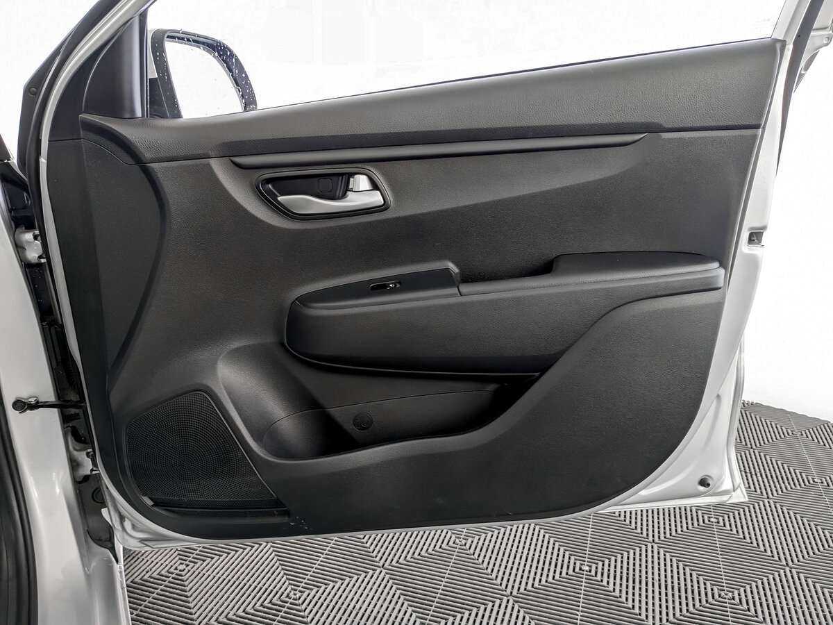 Kia Rio 2021 года с пробегом. Фото: #18