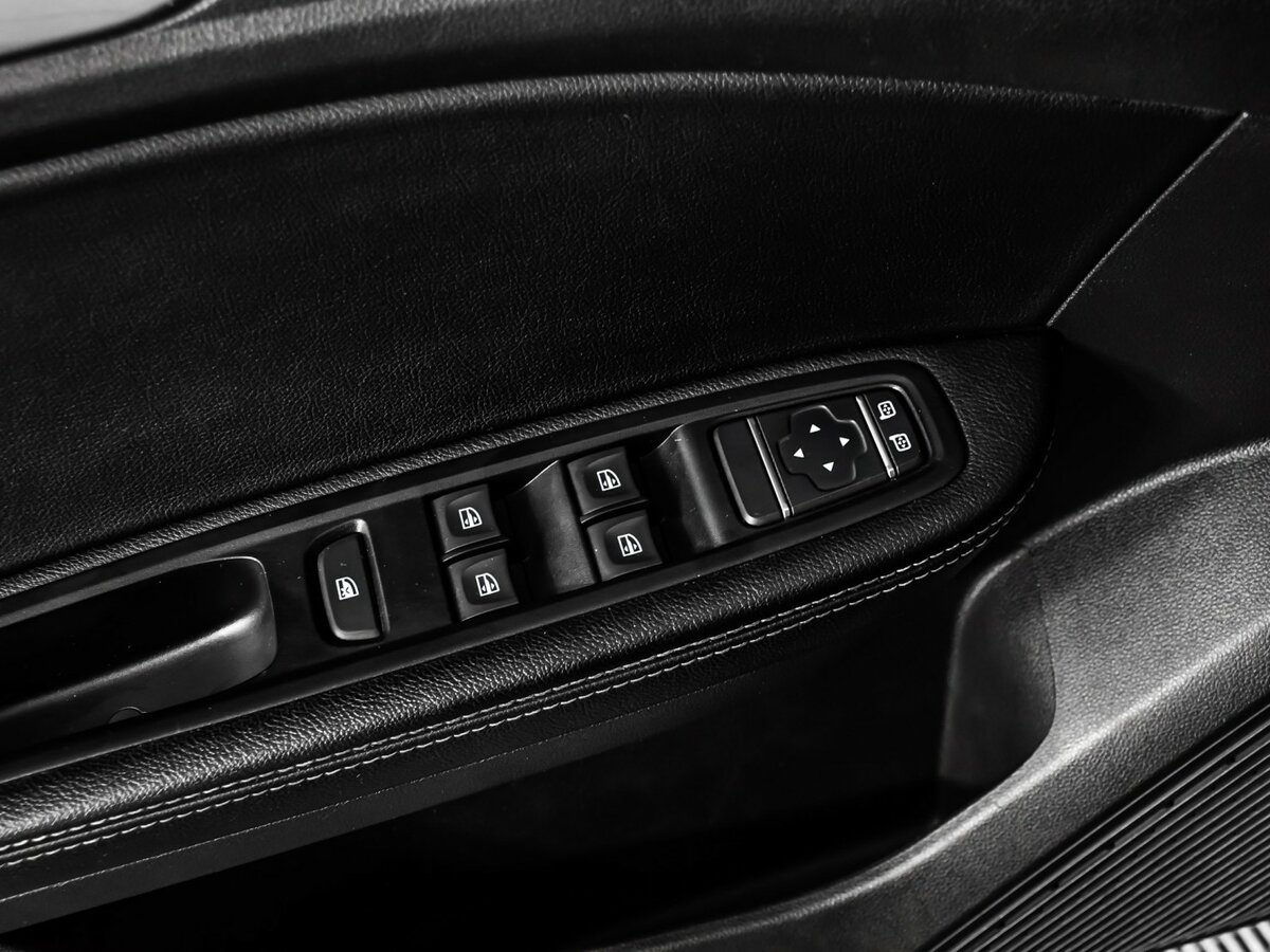 Renault Arkana 2021 года с пробегом. Фото: #12