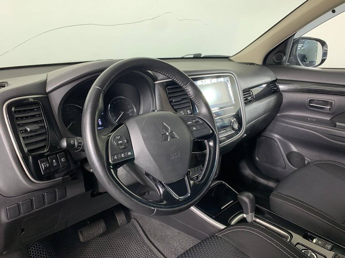 Mitsubishi Outlander 2019 года с пробегом. Фото: #10