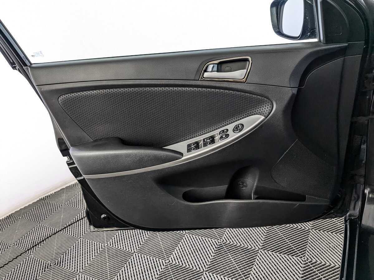 Hyundai Solaris 2015 года с пробегом. Фото: #14