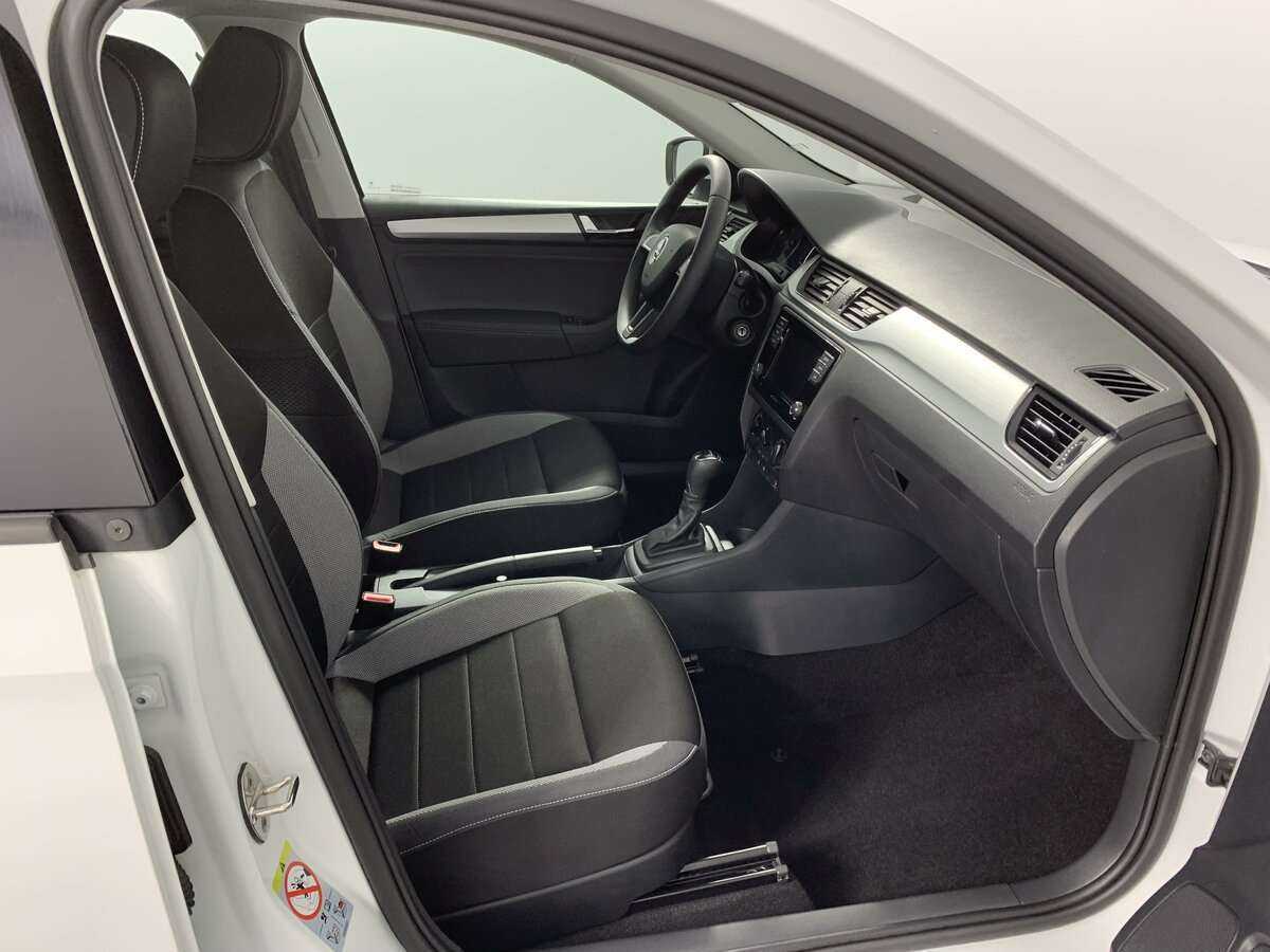Skoda Rapid 2019 года с пробегом. Фото: #16