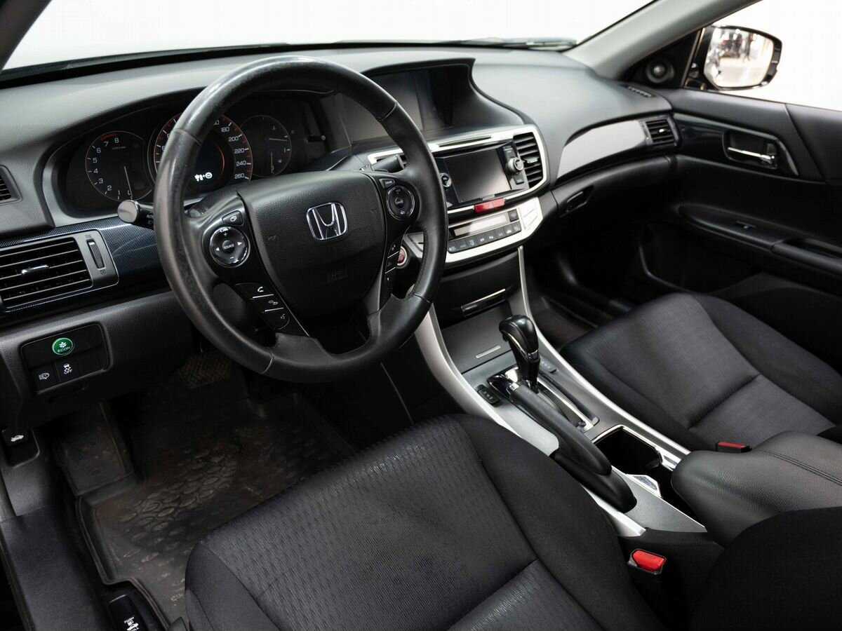 Honda Accord 2013 года с пробегом. Фото: #6