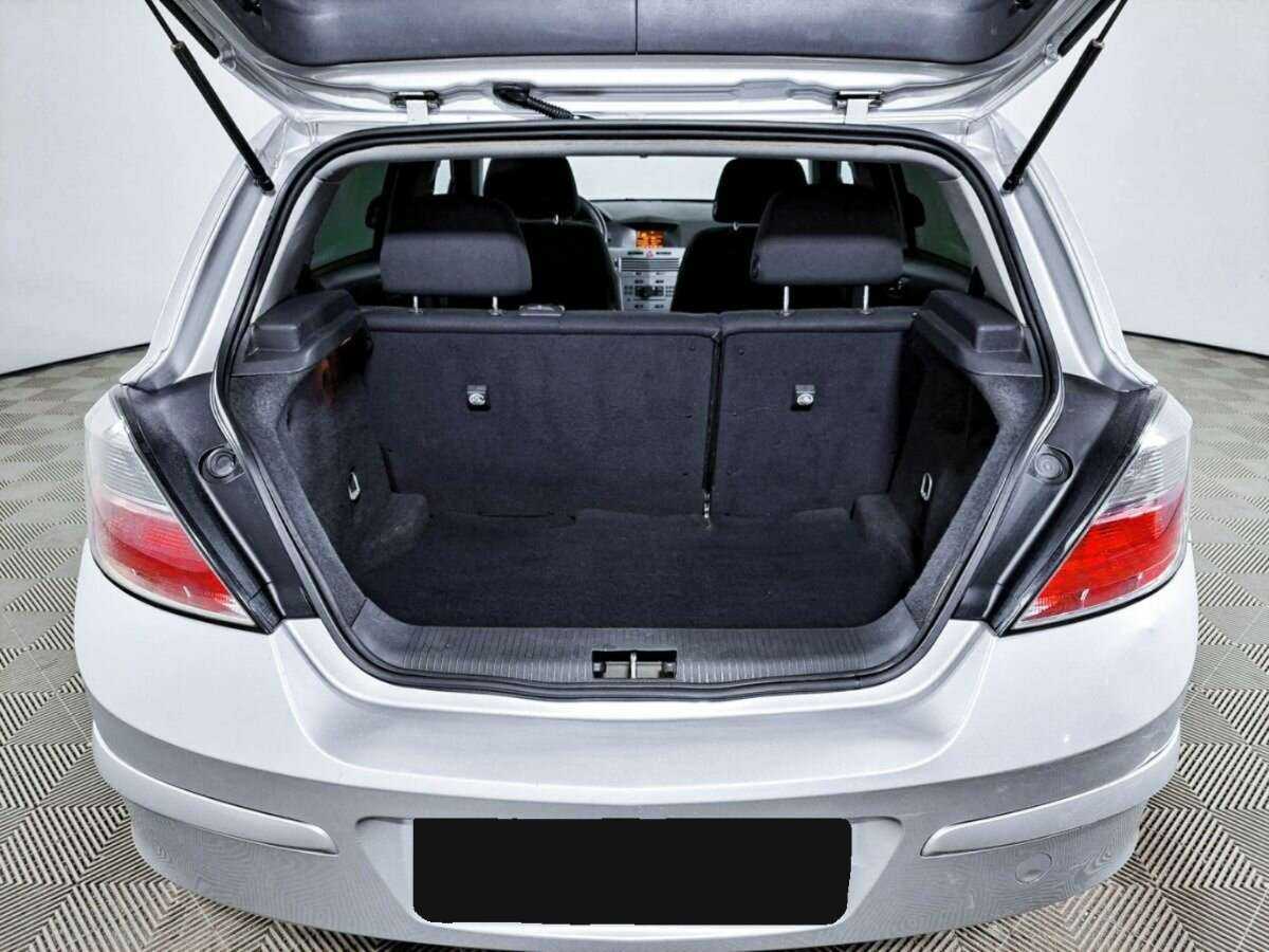 Opel Astra 2013 года с пробегом. Фото: #8