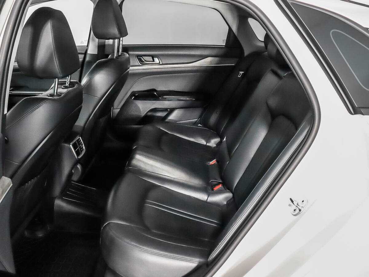 Kia K5 2021 года с пробегом. Фото: #11