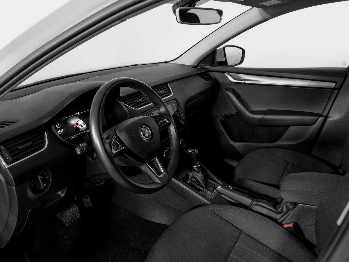 Skoda Octavia 2019 года с пробегом. Фото: #15