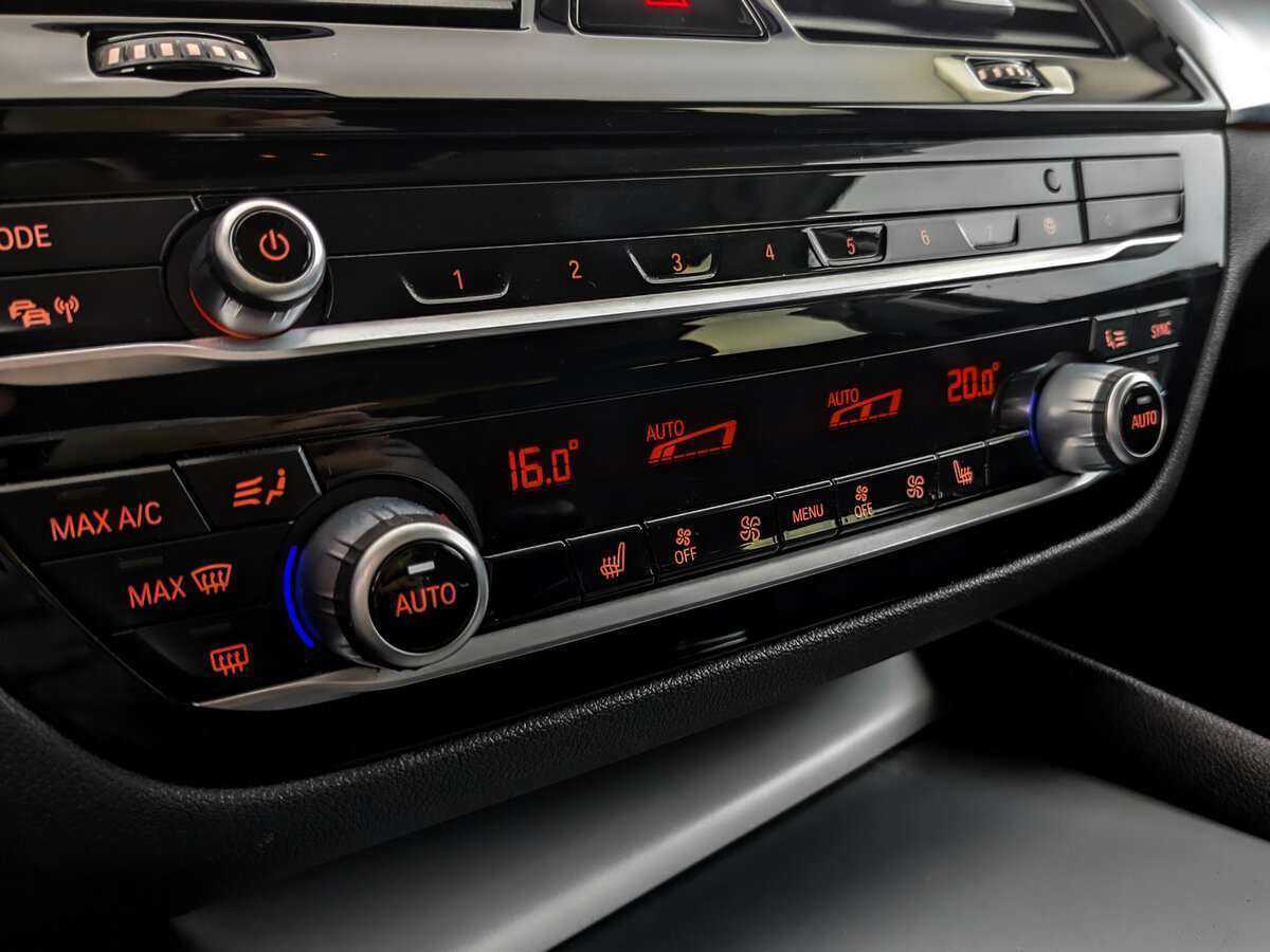 BMW 5 серии 2018 года с пробегом. Фото: #20