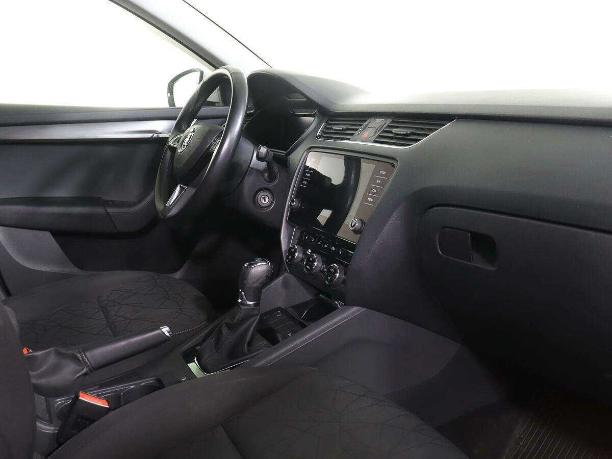Skoda Octavia 2019 года с пробегом. Фото: #7