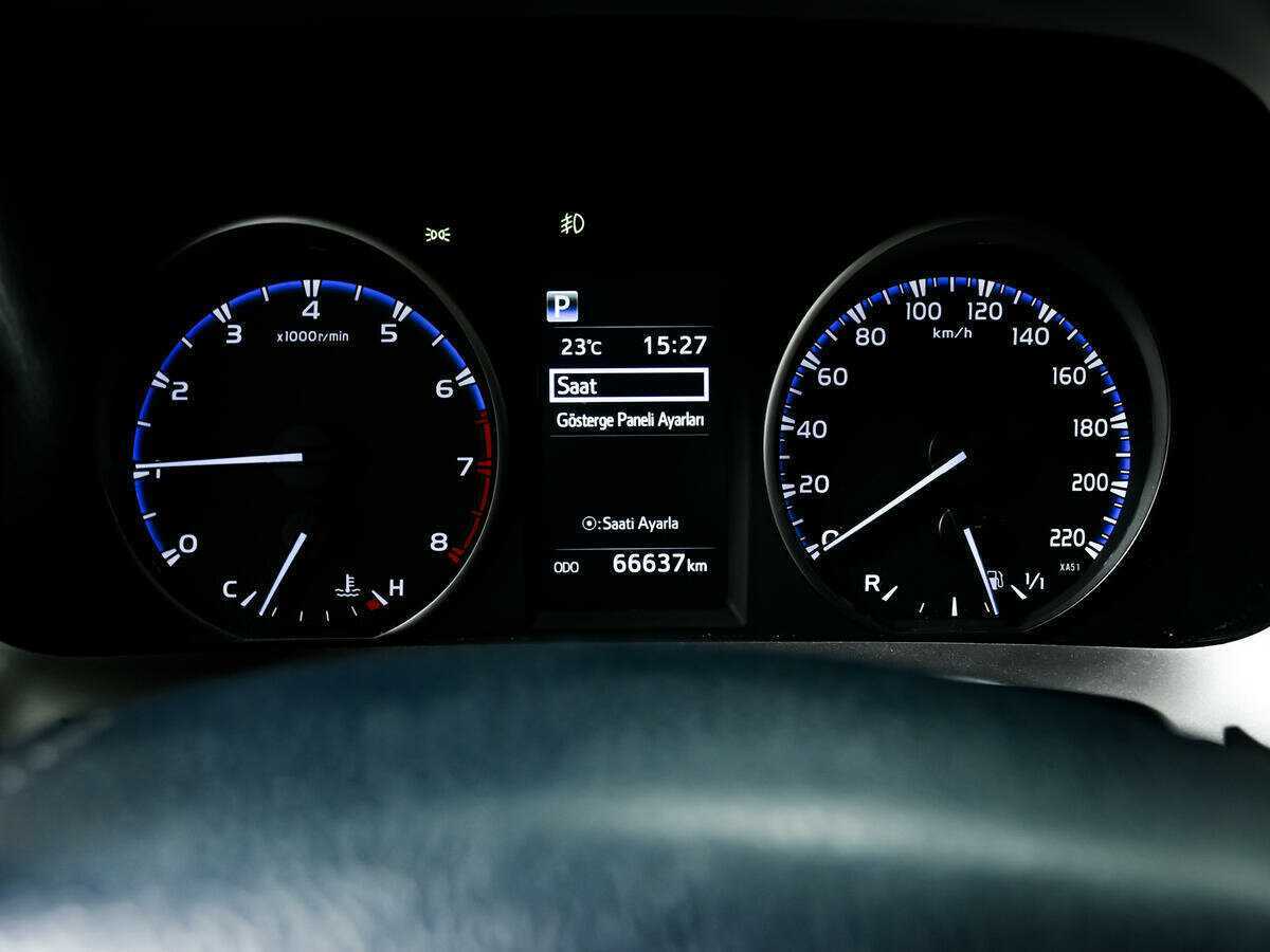 Toyota RAV4 2018 года с пробегом. Фото: #9