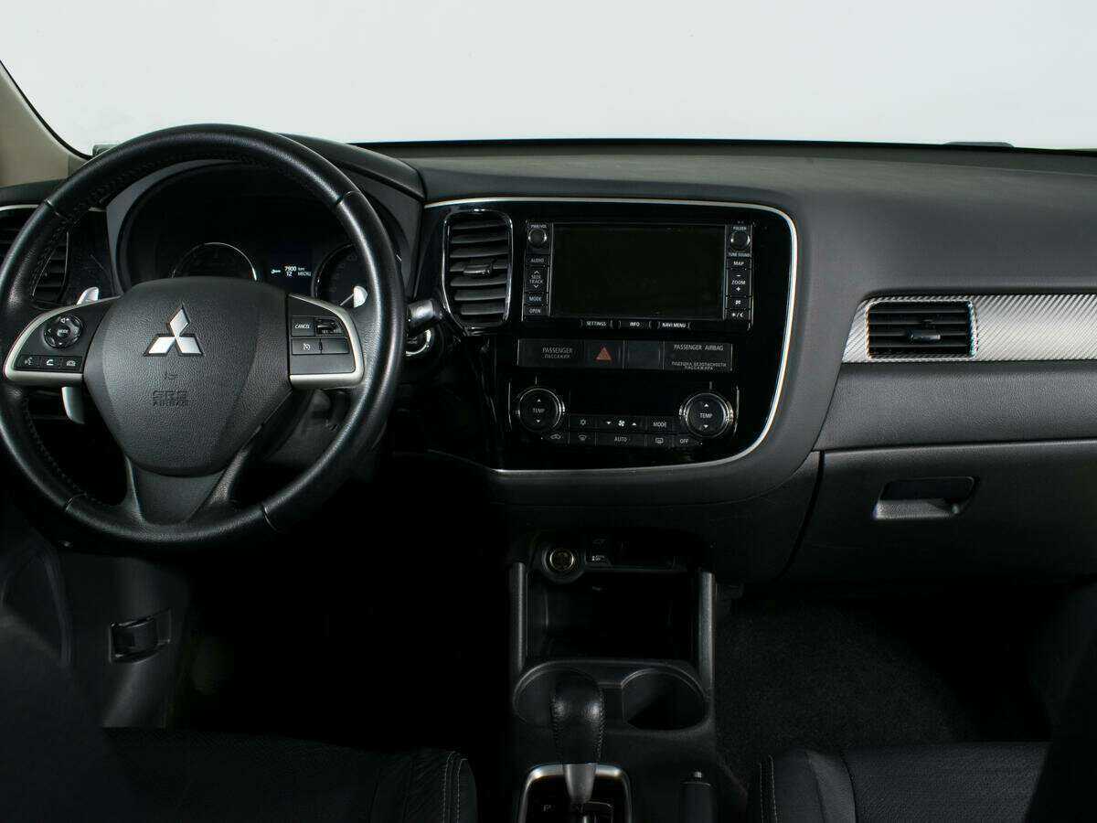 Mitsubishi Outlander 2013 года с пробегом. Фото: #6