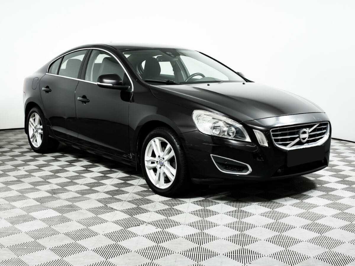 Volvo S60 2012 года с пробегом. Фото: #2