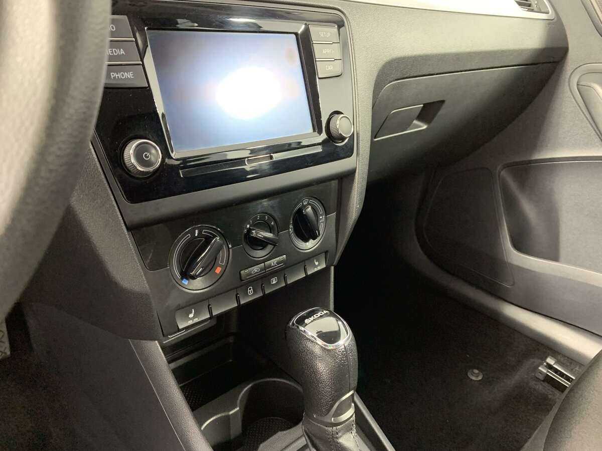 Skoda Rapid 2019 года с пробегом. Фото: #13