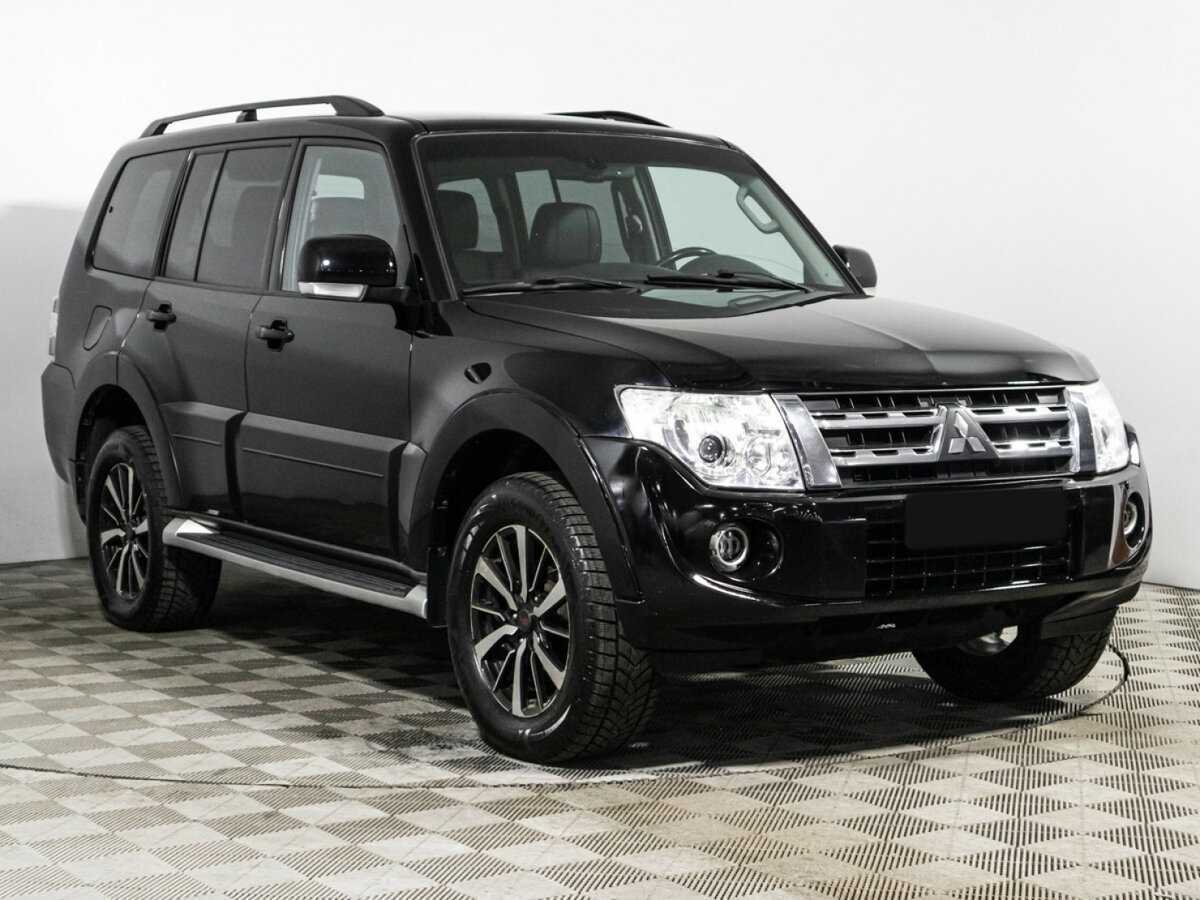 Mitsubishi Pajero 2012 года с пробегом. Фото: #2