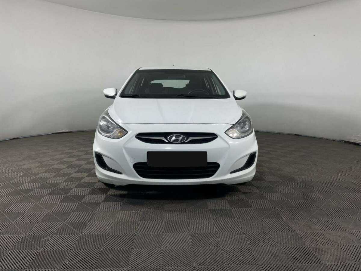Hyundai Solaris 2012 года с пробегом. Фото: #1