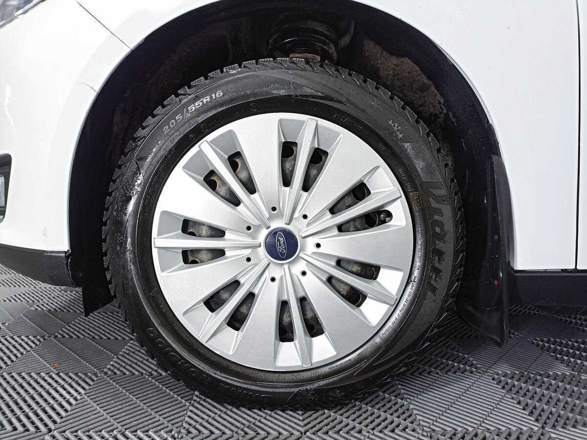 Ford Focus 2016 года с пробегом. Фото: #16