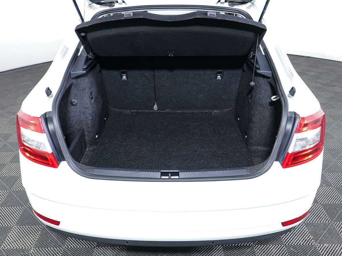 Skoda Octavia 2018 года с пробегом. Фото: #8