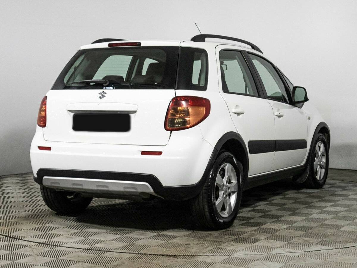 Suzuki SX4 2013 года с пробегом. Фото: #2