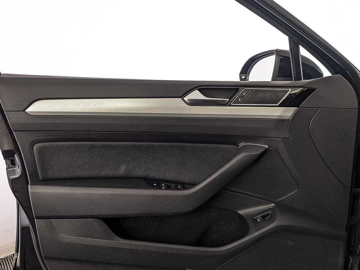 Volkswagen Passat 2016 года с пробегом. Фото: #18