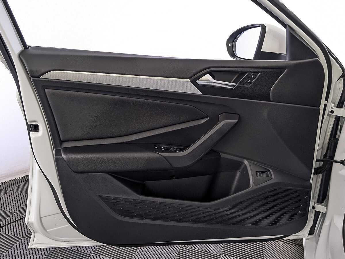 Volkswagen Jetta 2020 года с пробегом. Фото: #17