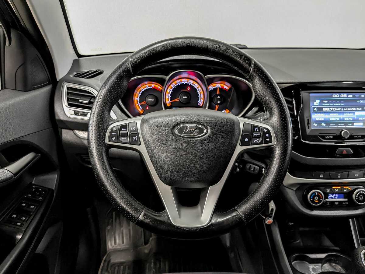 Lada (ВАЗ) Vesta 2019 года с пробегом. Фото: #20