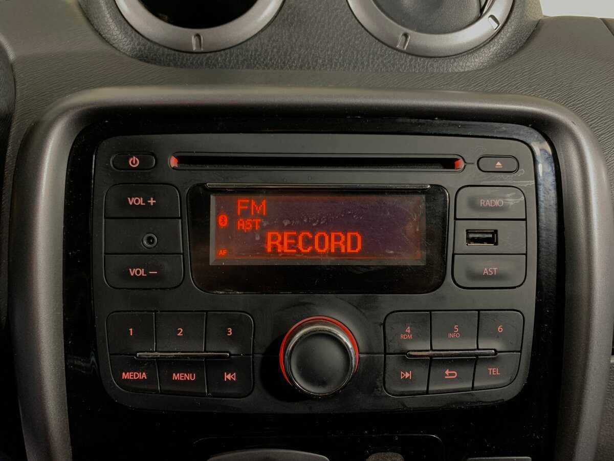 Renault Duster 2012 года с пробегом. Фото: #14