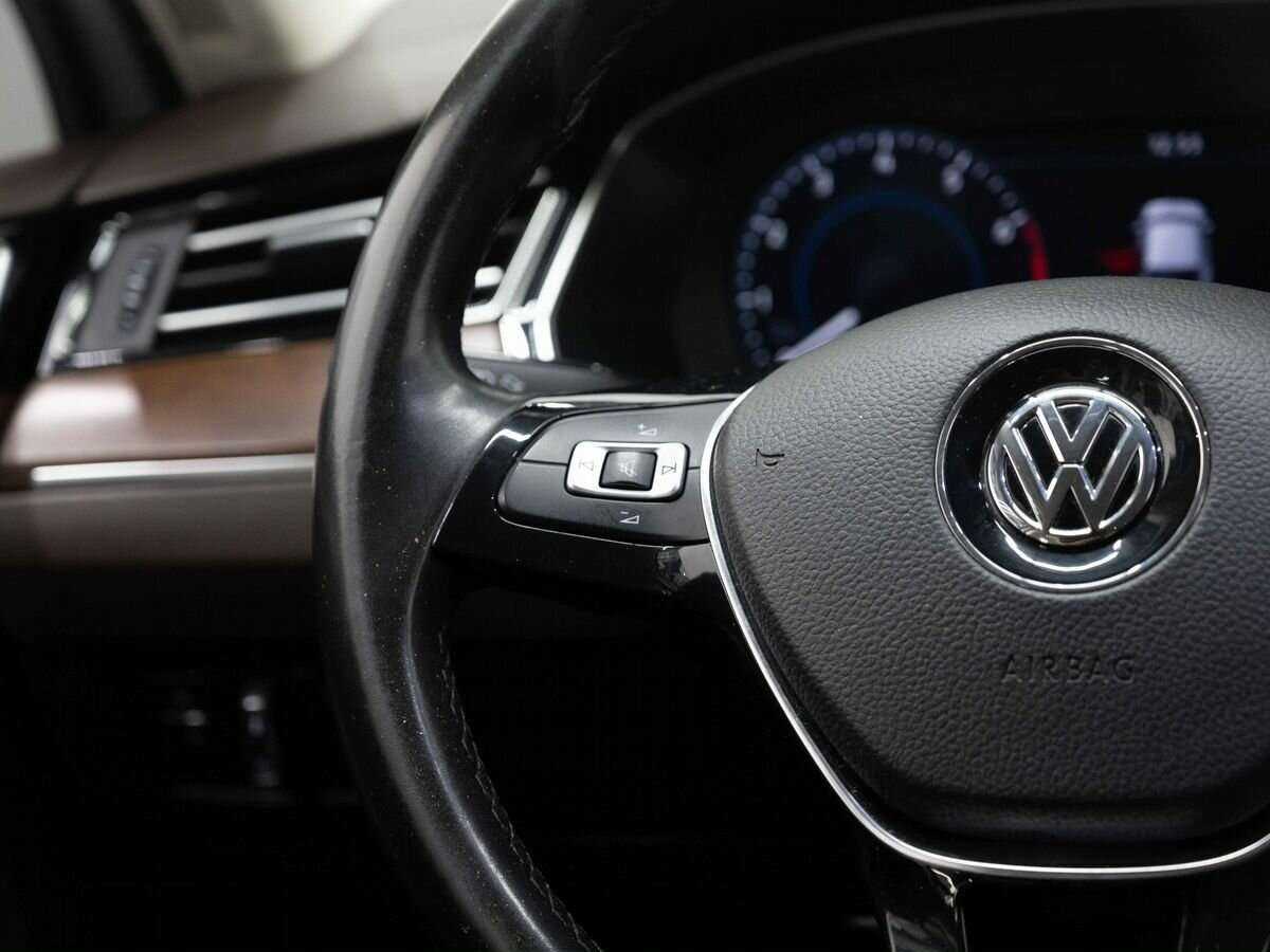 Volkswagen Passat 2016 года с пробегом. Фото: #13