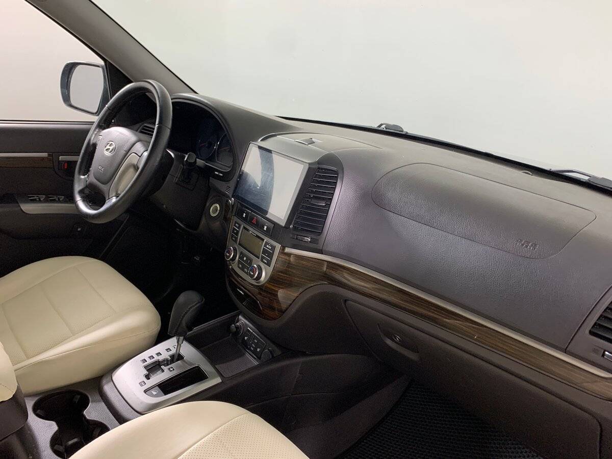 Hyundai Santa Fe 2012 года с пробегом. Фото: #12