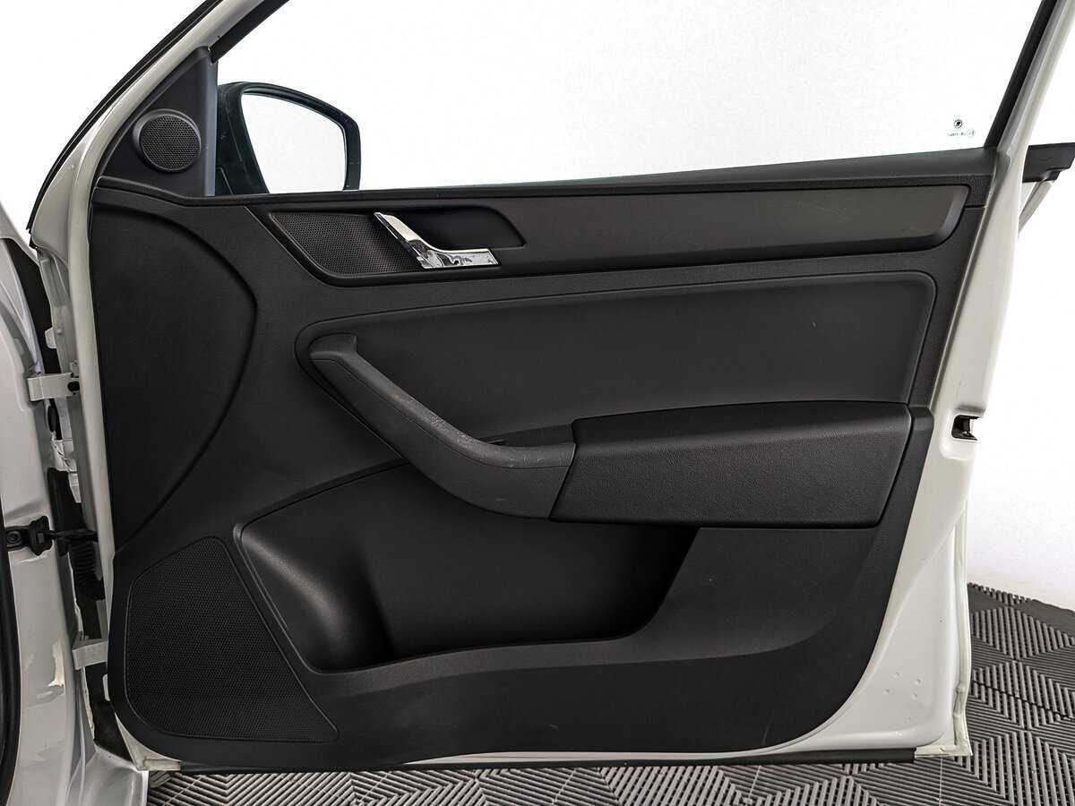 Skoda Rapid 2017 года с пробегом. Фото: #22