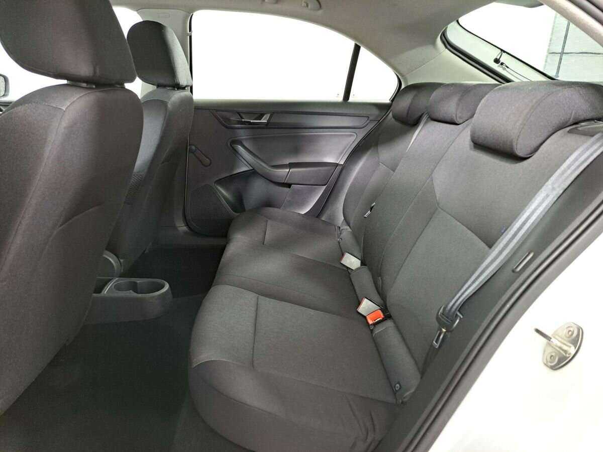 Skoda Rapid 2017 года с пробегом. Фото: #11