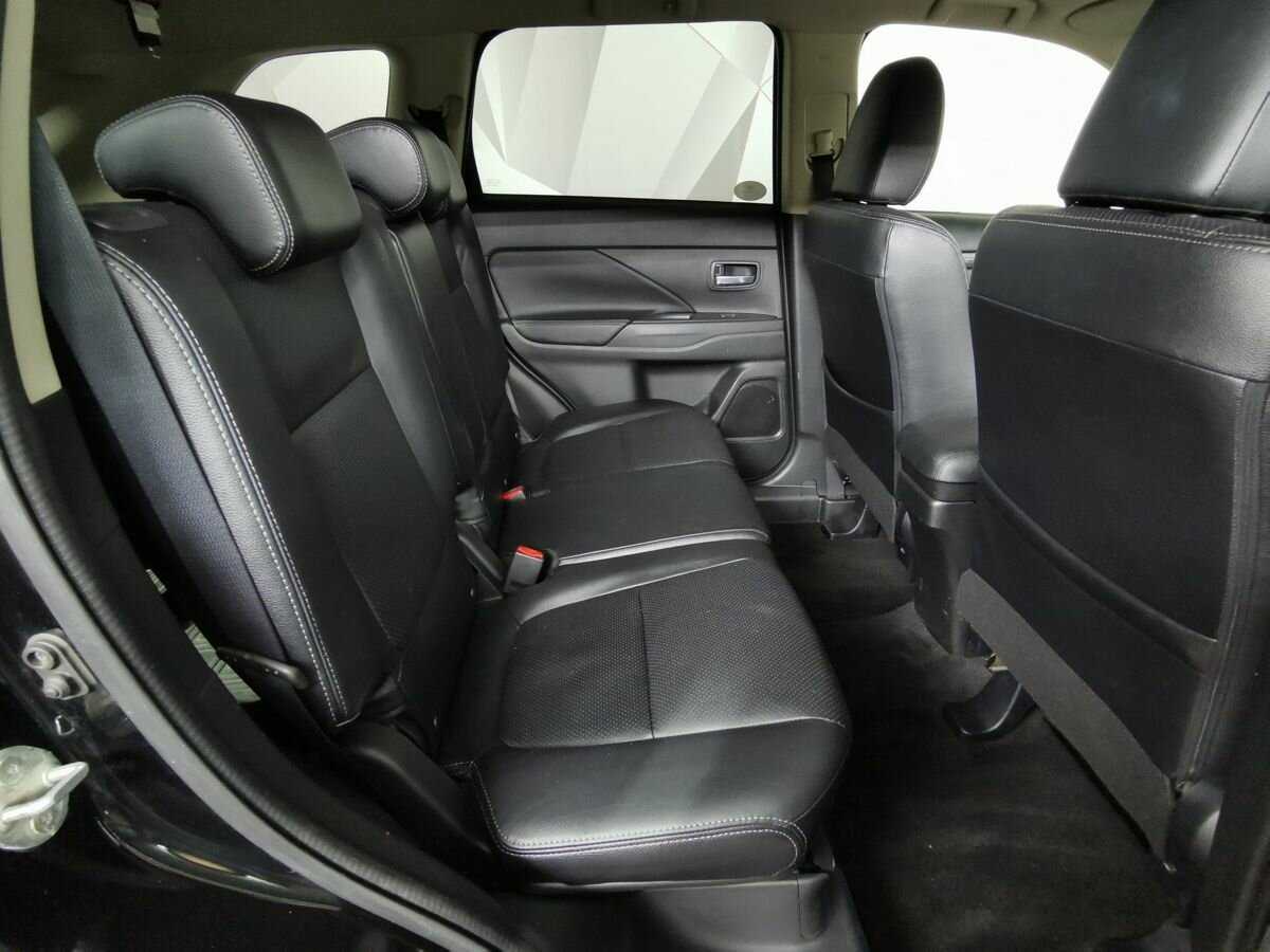Mitsubishi Outlander 2016 года с пробегом. Фото: #11