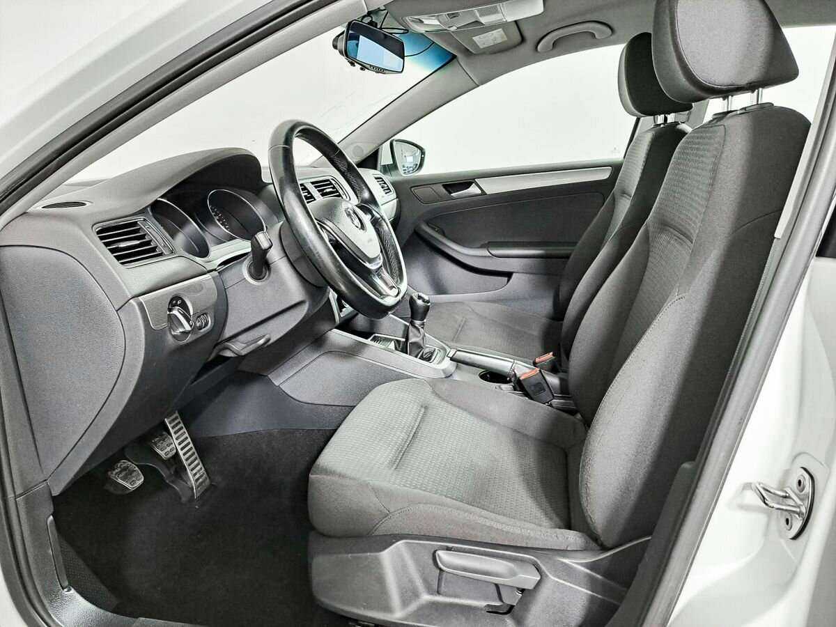 Volkswagen Jetta 2016 года с пробегом. Фото: #11