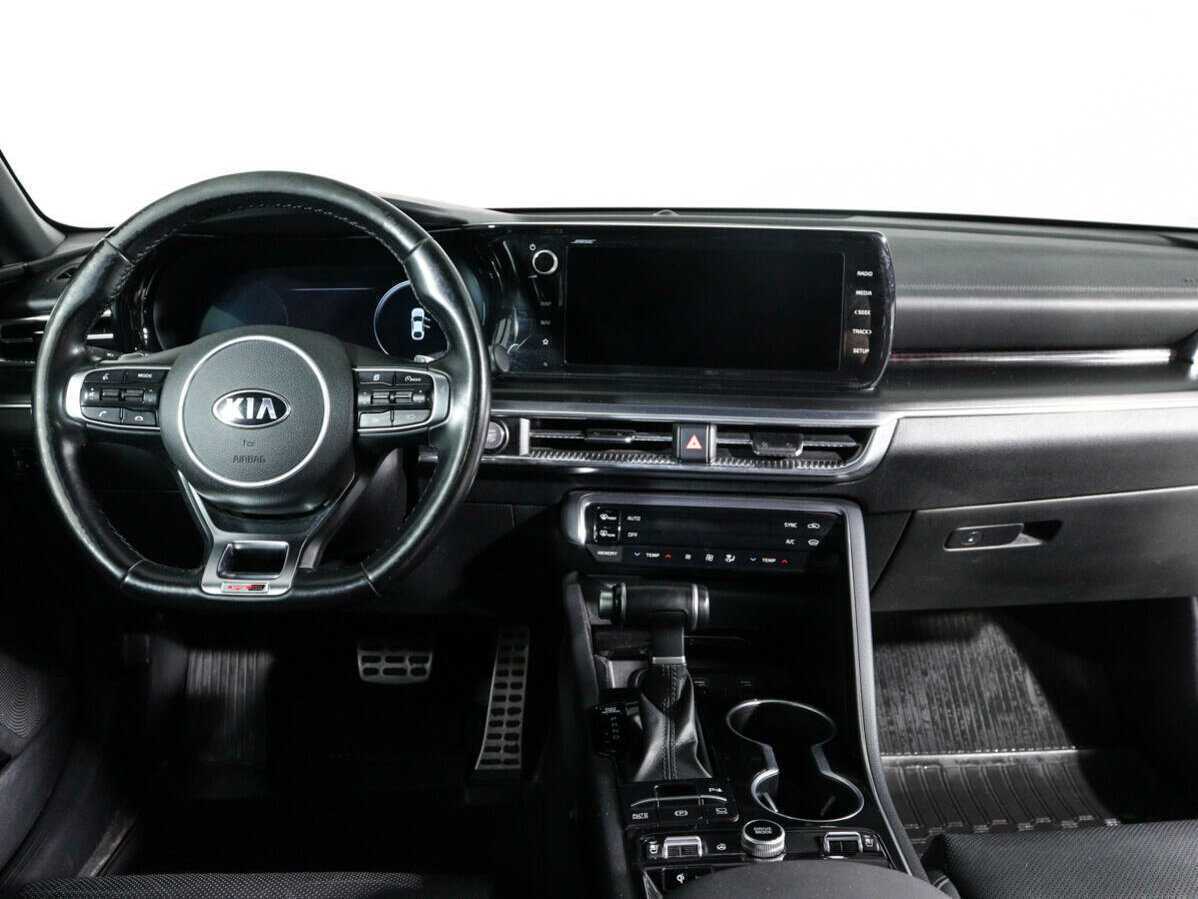 Kia K5 2021 года с пробегом. Фото: #11