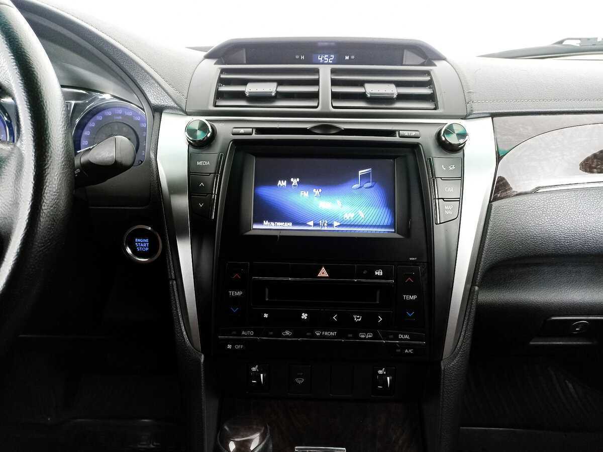 Toyota Camry 2017 года с пробегом. Фото: #14