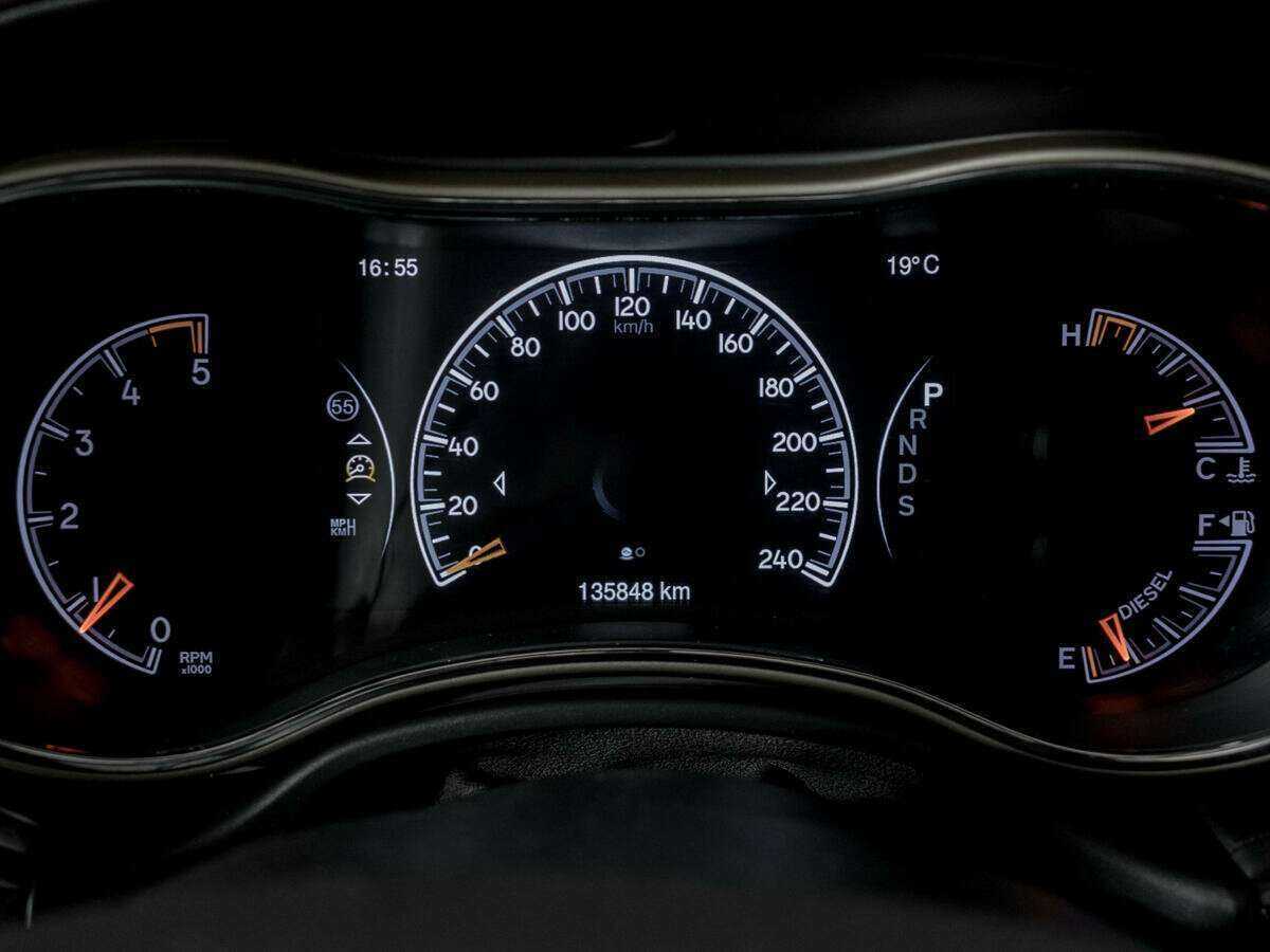 Jeep Grand Cherokee 2014 года с пробегом. Фото: #10