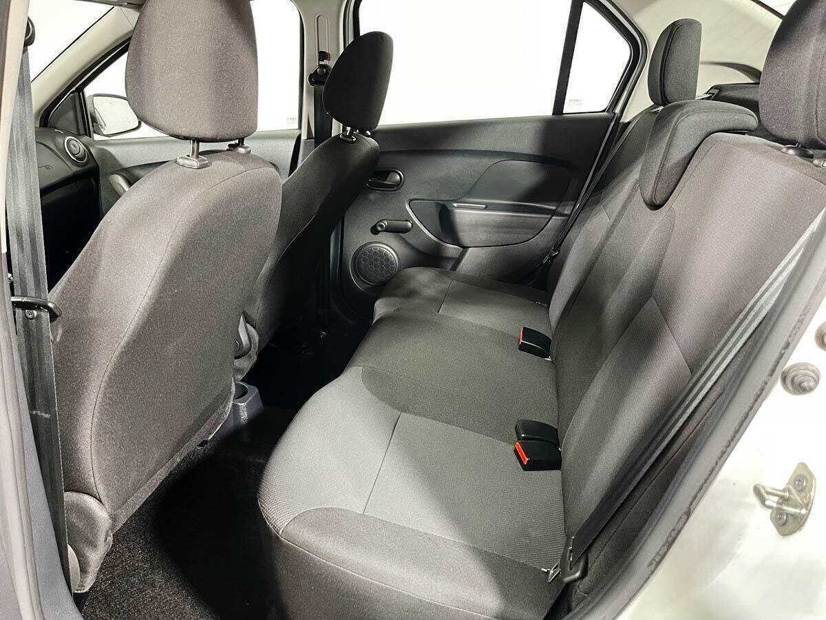 Renault Logan 2020 года с пробегом. Фото: #9