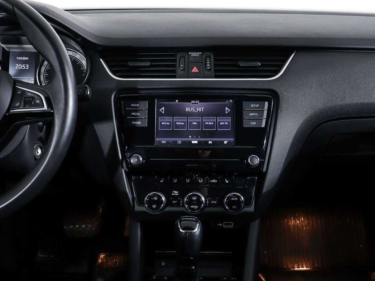 Skoda Octavia 2018 года с пробегом. Фото: #12