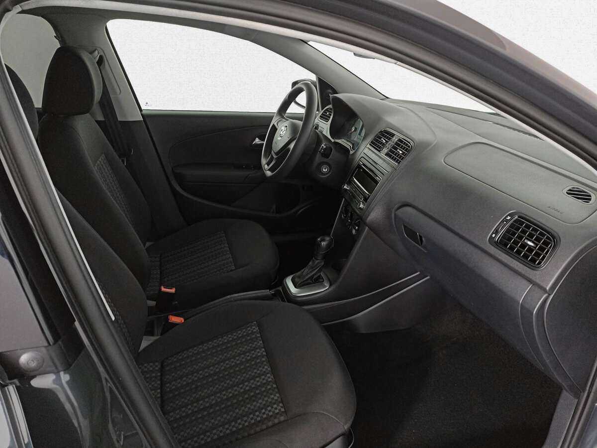 Volkswagen Polo 2017 года с пробегом. Фото: #8