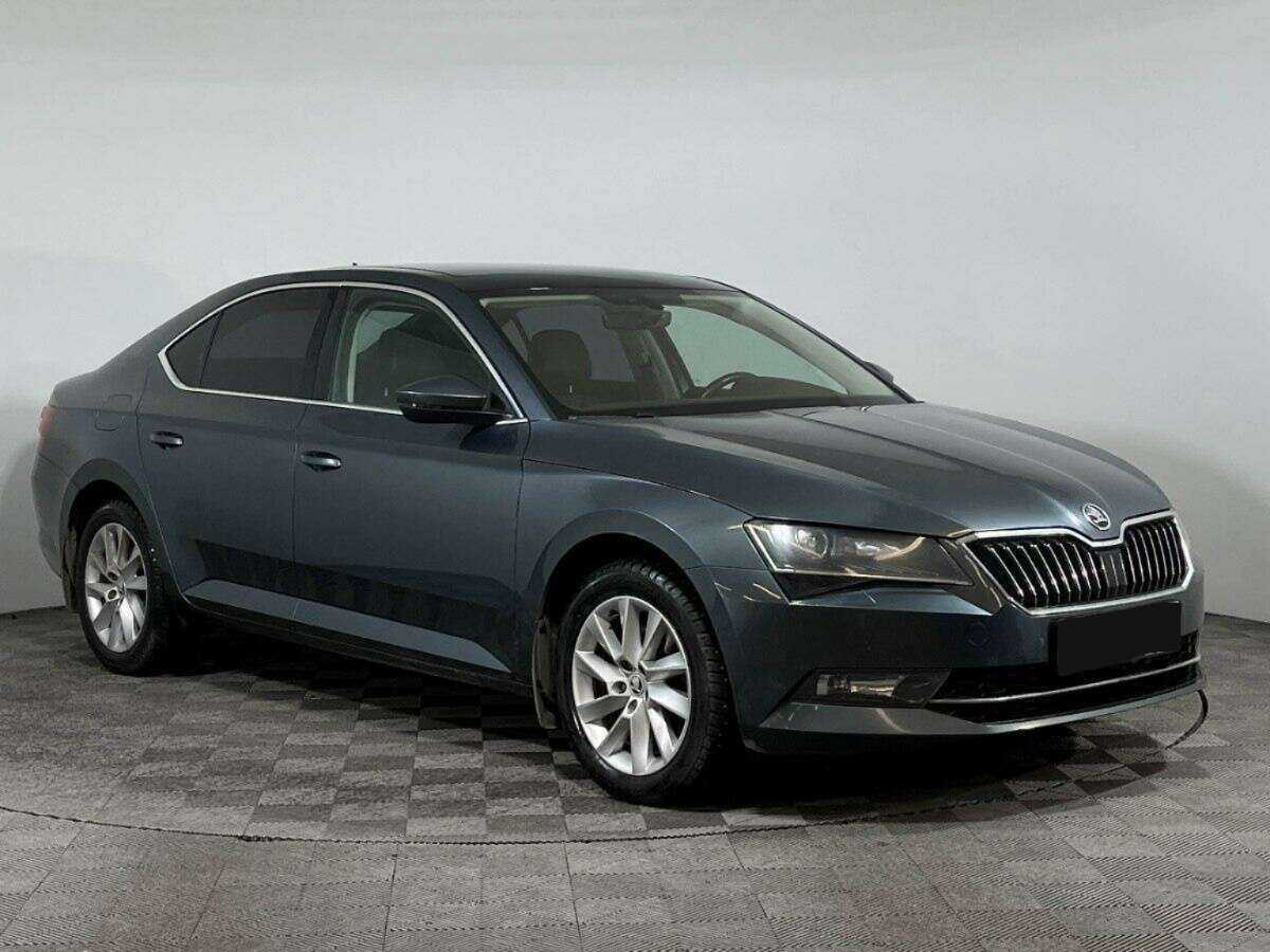 Skoda Superb 2017 года с пробегом. Фото: #2